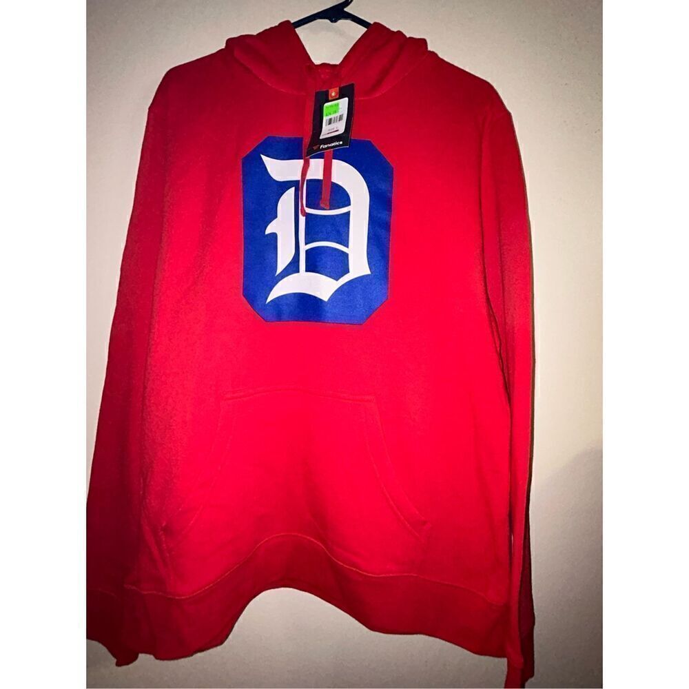 NWT Fanatics Duquesne men’s hoodie size large